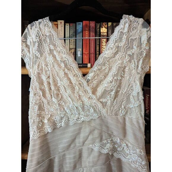 MARINA champagne cocktail dress bodycon lace and pleated chiffon sz 14 - Picture 6 of 9